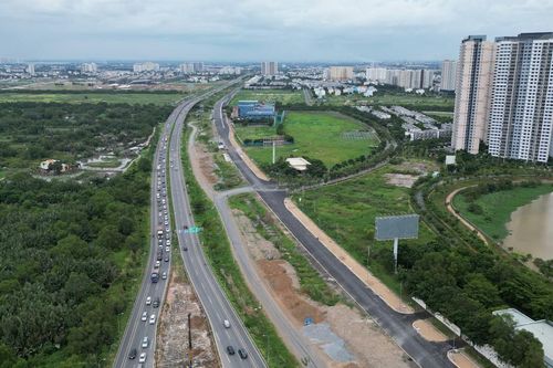 Chỉnh trang nút giao vành đai 2 với cao tốc TP Hồ Chí Minh-Long Thành
