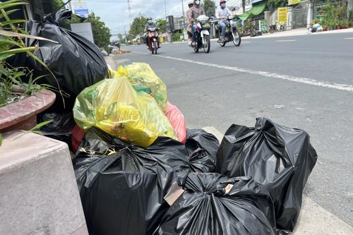 Cần xử lý dứt điểm việc chậm thu gom rác ở huyện Lấp Vò
