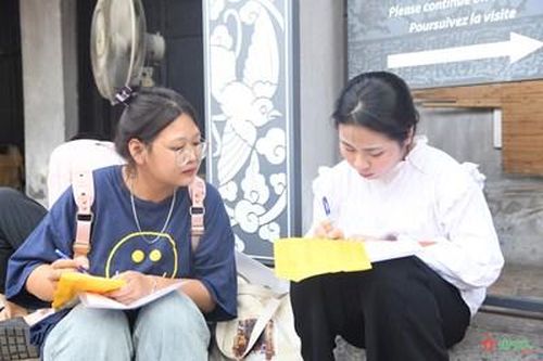 Sĩ tử đổ về Văn Miếu - Quốc Tử Giám cầu may