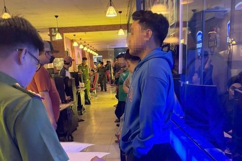 Phát hiện nhiều 'game thủ' dương tính với ma túy trong quán net hoạt động quá giờ ở TPHCM