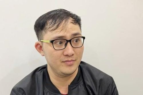 Lên mạng mua súng, đem đến An Giang chưa kịp bán thì bị bắt