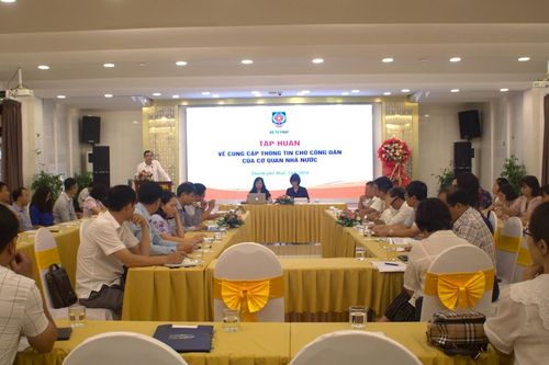 Tập huấn triển khai thi hành Luật Tiếp cận thông tin tại Huế