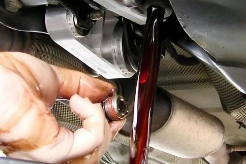 Ô tô đi 50.000km, hãy kiểm tra ngay một chi tiết để tránh tốn tiền sửa về sau