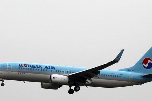 Máy bay Boeing của Hàn Quốc hạ cánh khẩn vì sự cố giảm áp