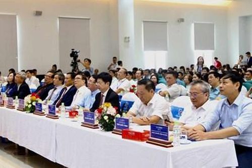Hơn 1000 nhân viên y tế tham dự Hội nghị khoa học tiến bộ Y học trong kỷ nguyên công nghệ