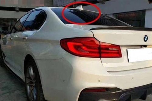 Vì sao trên nóc ô tô lại có phần đuôi nhô lên, có thể cứu mạng người vào những thời điểm nguy kịch? Ngay cả tài xế kinh nghiệm cũng không hiểu