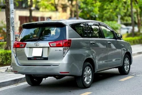 Toyota Innova bán lại với giá khó tin sau 8 năm lăn bánh