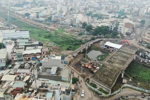 Nhiều dự án TPHCM chuyển đổi sang hình thức đầu tư công
