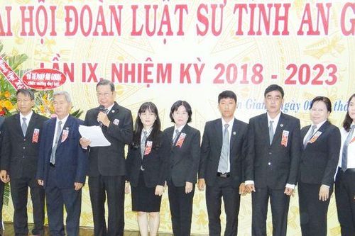 Muốn làm luật sư, phải tập sự hành nghề