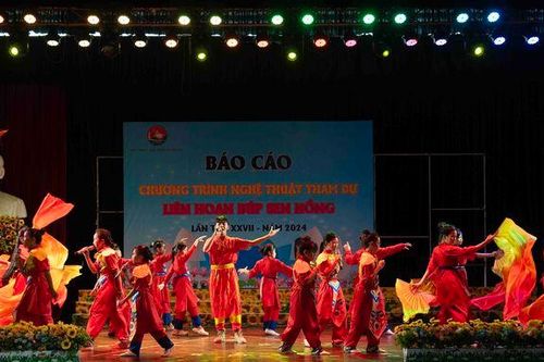 Diễn báo cáo chương trình tham gia Liên hoan Búp Sen hồng khu vực phía Nam lần XXVII/2024