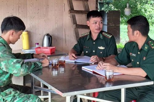 Sôi nổi phong trào thi đua quyết thắng trong lực lượng Biên phòng