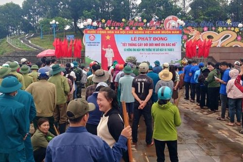 Đức Cơ phát động 'Tết trồng cây đời đời nhớ ơn Bác Hồ' năm 2024