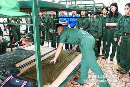 Trưởng thành hơn từ học kỳ quân đội