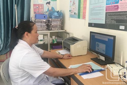 Thiết lập 5 điểm hỗ trợ đồng bào ứng dụng công nghệ thông tin
