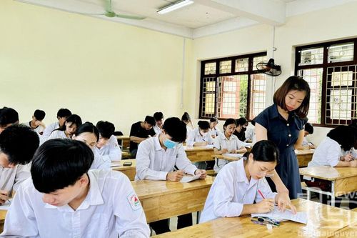 885 thí sinh được miễn thi Ngoại ngữ tại Kỳ thi tốt nghiệp THPT năm 2024