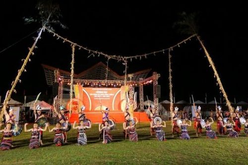 Quảng Nam: Liên hoan Âm vang cồng chiêng 'Nam Giang - Lung linh sắc màu văn hóa' lần VI diễn ra trong 2 ngày