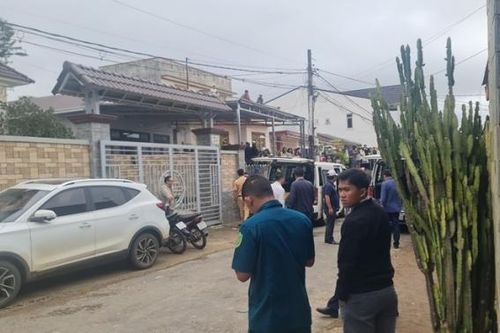 Mẹ bật bếp gas ninh xương rồi khóa cửa đi mua bỉm khiến 3 trẻ chết cháy thương tâm