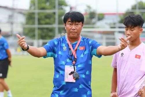ĐT U16 chuẩn bị cho trận đấu gặp Campuchia