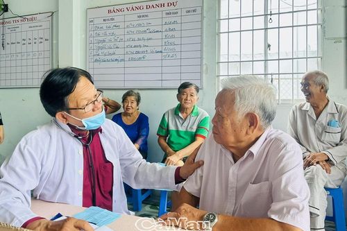 Giúp người cao tuổi vui, khỏe