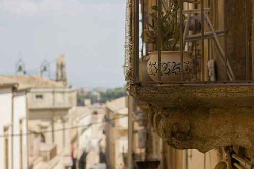 Bạn có thể mua nhà ở vùng Sicily, nước Ý chỉ với 3 euro?