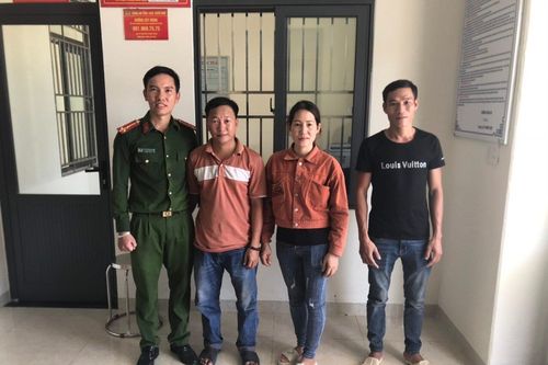 Công an giúp đỡ người đàn ông bị trầm cảm đi lạc suốt 10 ngày