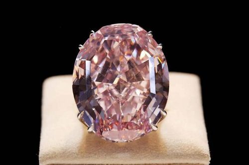 Chiêm ngưỡng vẻ đẹp của những viên kim cương quý hiếm và đắt giá nhất thế giới