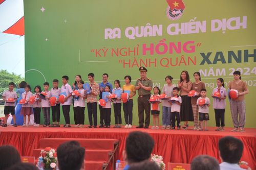 Thanh niên Công an Thủ đô triển khai 'Chiến dịch Kỳ nghỉ hồng, Hành quân xanh' năm 2024