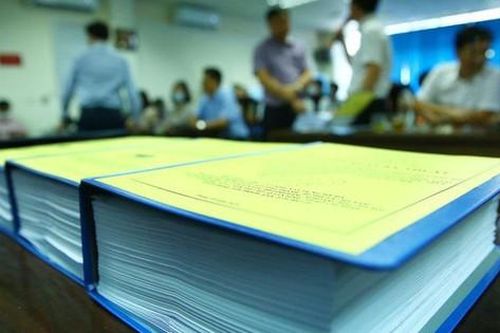 Khi nào nhà thầu được xác định là độc lập với chủ đầu tư?