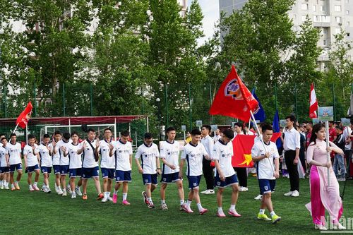 Khai mạc Giải bóng đá cộng đồng người Việt Nam tại Liên bang Nga năm 2024