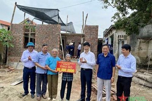 Những ngôi nhà ấm áp nghĩa tình