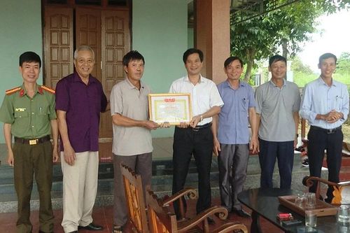 Quảng Bình: 2 hộ dân hiến 576m² đất làm đường cao tốc