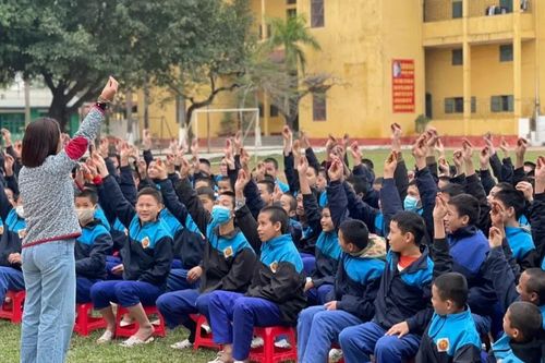 Cùng chìa bàn tay yêu thương!