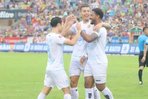 Thắng áp đảo Khánh Hòa, Nam Định vô địch V-League 2023/24