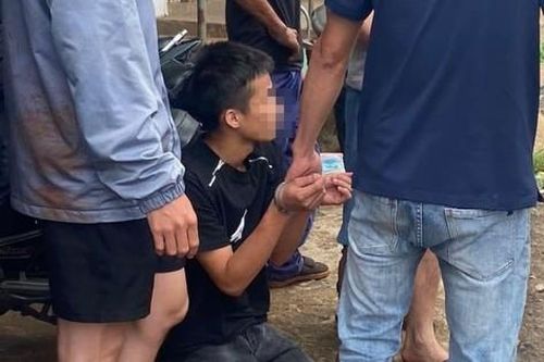 Thanh niên 17 tuổi cướp tiệm vàng vì thua nợ tài xỉu