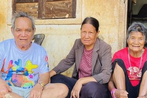 Người dành cả đời chăm sóc làng phong
