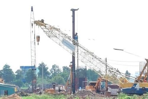 Hình ảnh công trình 2 cầu vượt đầu tiên trên quốc lộ 13 tại Bình Dương