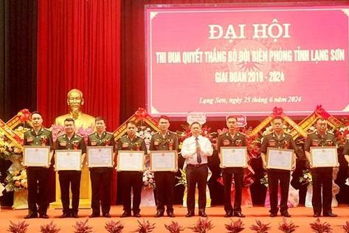 Nhiều tấm gương điển hình xây dựng, bảo vệ biên giới Lạng Sơn