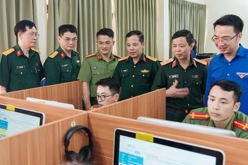 Khai mạc cuộc thi Olympic tiếng Anh dành cho cán bộ trẻ 2024