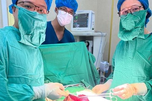 Tưởng tăng cân, không ngờ phát hiện khối u kích thước lớn
