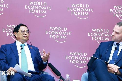 Thủ tướng tọa đàm với doanh nghiệp khởi nghiệp, đổi mới sáng tạo của WEF