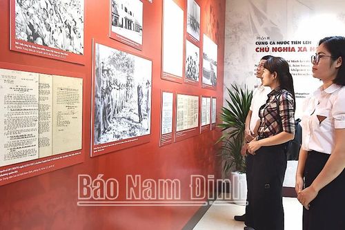 Tái hiện những thành tựu của thành phố Nam Định 70 năm sau Ngày giải phóng