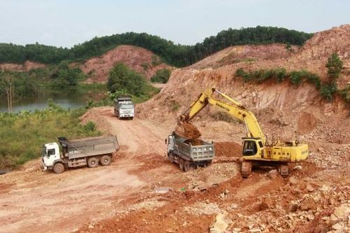 Lo ngại quy định đấu giá quyền khai thác khoáng sản thêm 'đất' cho cơ chế 'xin cho'