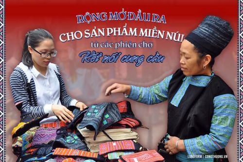 Rộng mở đầu ra cho sản phẩm miền núi từ các phiên chợ kết nối cung cầu
