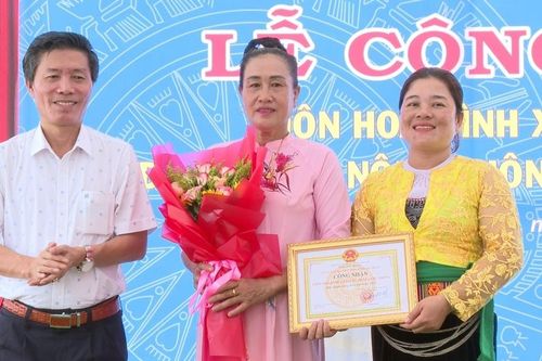 Thôn Hòa Bình đạt chuẩn nông thôn mới