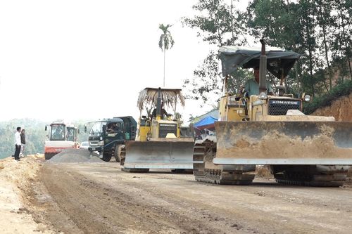 Hạ Hòa: Hơn 85% đường giao thông nông thôn được kiên cố hóa