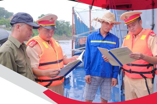 An toàn giao thông đường thủy nội địa trong mùa mưa bão