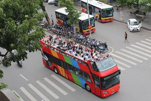 Hà Nội sắp có tuyến buýt city tour đi Bát Tràng