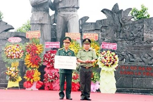 Kỷ niệm 60 năm thành lập Tiểu đoàn Tây Đô