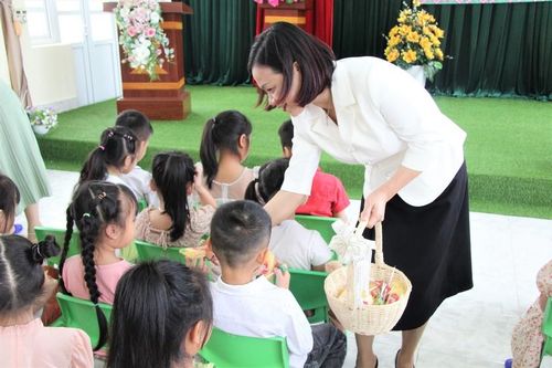 Thành phố Móng Cái: 'Hãy dành những gì tốt đẹp nhất cho trẻ em'
