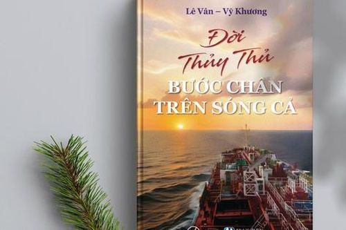 Bước chân trên sóng cả - cuốn sách đầu tiên về đời thủy thủ